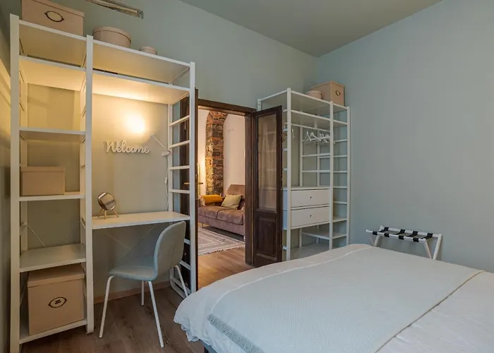 Guesthost - Elegant & Charming In Cernobbio! شقة