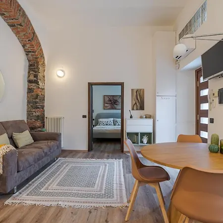 Charming Apt!