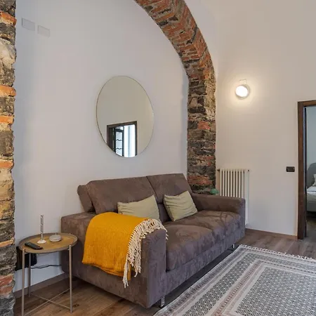 Guesthost - Elegant & Charming In Cernobbio! Apartment *